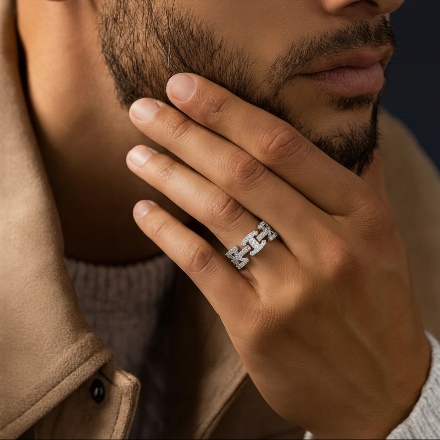 Diamond Crest Ring Zilver